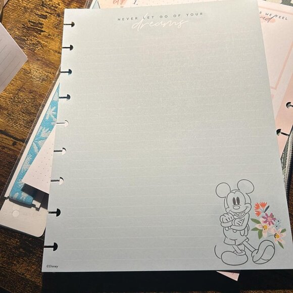 Happy Planner - Disney Mickey, Minnie Bundle - Items are NEW - Picture 5 of 10